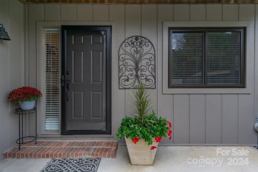 203 Juniper Lane