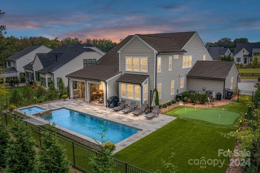 13216 Oak Farm Lane