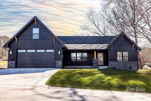 55 Scott Meadows Drive