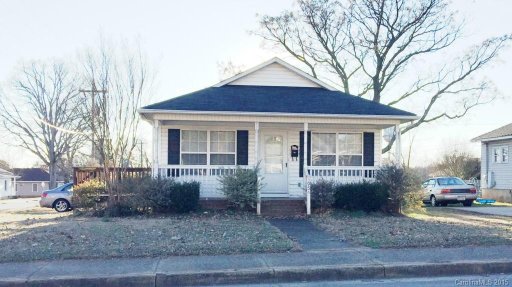 395 Woodlawn Street