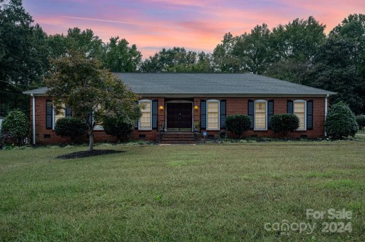 6121 Lake Forest Road