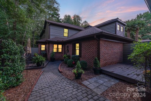 7433 Newmans Lane