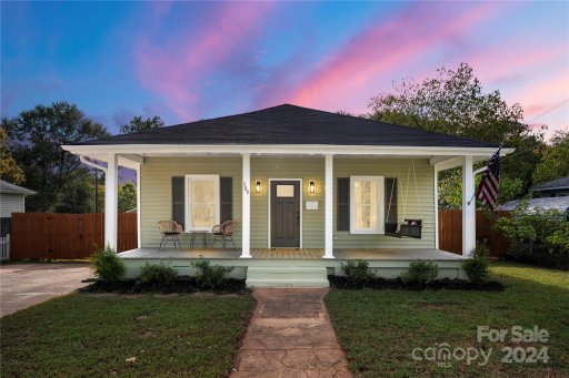 389 Woodlawn Street