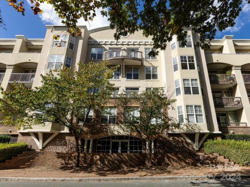 405 W 7th Street 413