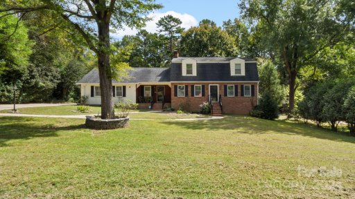 654 Woodend Drive