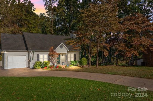 2511 Applegate Drive