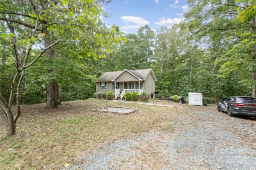 21283 Ravenwood Road 10/11