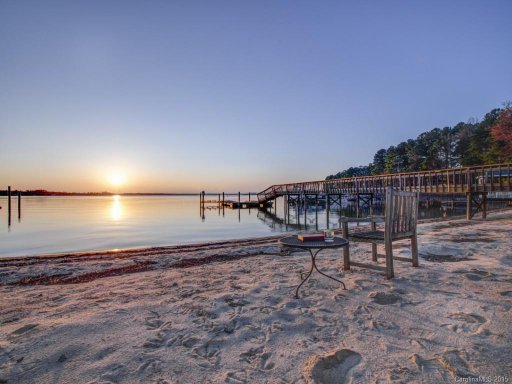 18305 Shearwater Lane