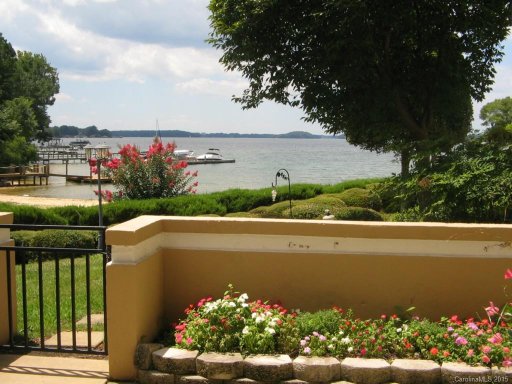 17811 Half Moon Lane