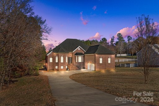 8113 Caldwell Road