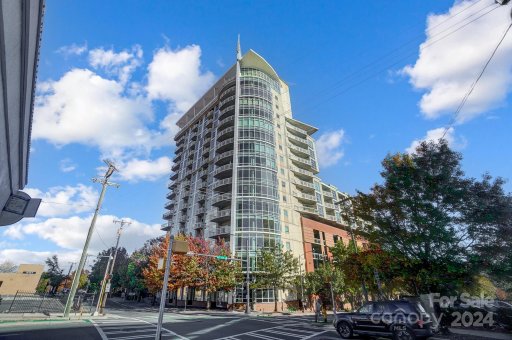 505 E 6th Street 916