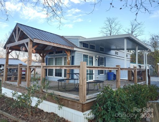 120 Pike Point 252 & 253