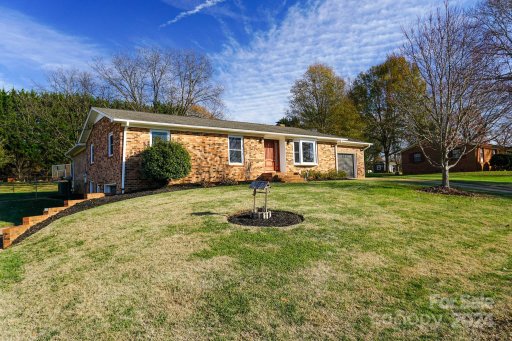 2514 Pinoak Drive