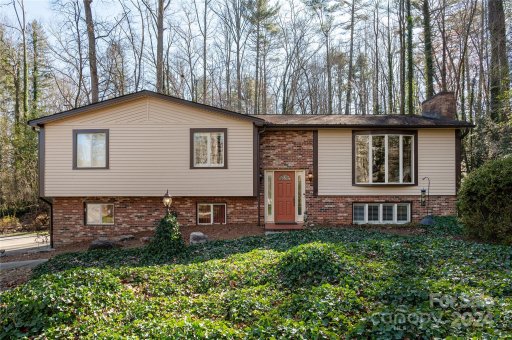 11 Cardinal Drive