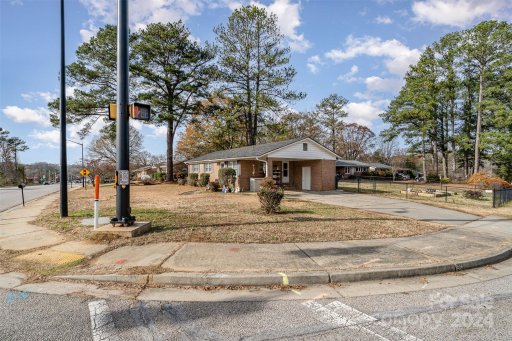906 S Cherry Road