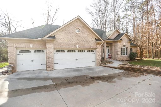152 Stacybrook Drive