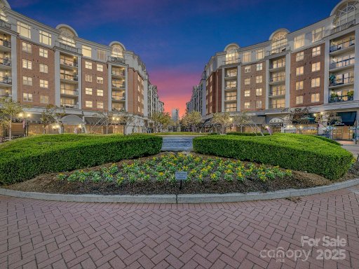 4620 Piedmont Row Drive 606