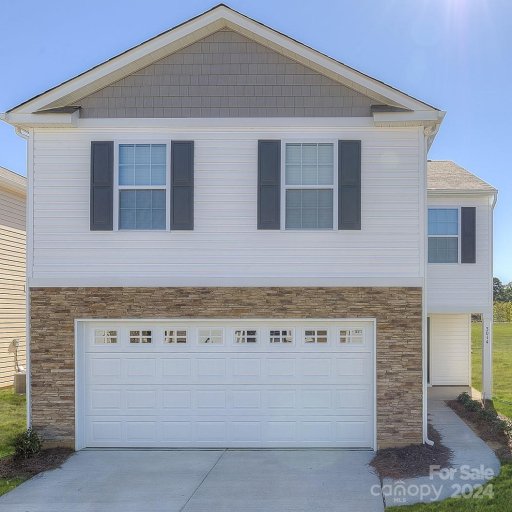 1004 20th Avenue Loop