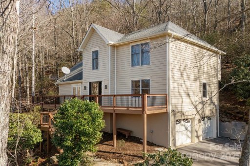 103 Honey Locust Drive