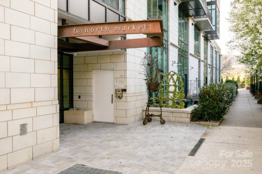 60 N Market Street 406