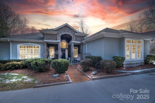 104 Cramer Mountain Woods None