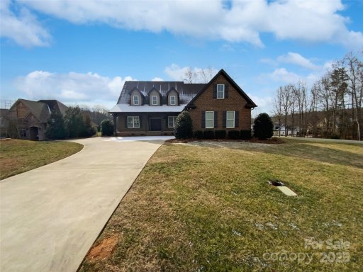6000 Bickett Ridge Drive