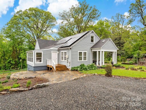 318 Stonewall Avenue