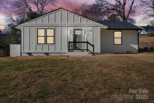 3020 Bellaire Drive
