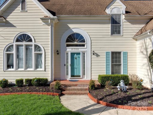 10700 Summitt Tree Court