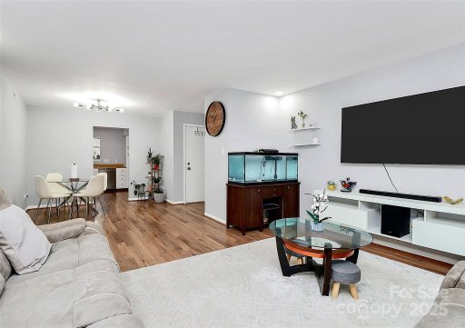 2900 Heathstead Place