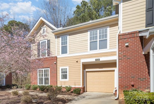 15326 Coventry Court Lane