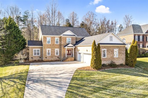305 Chancelot Lane