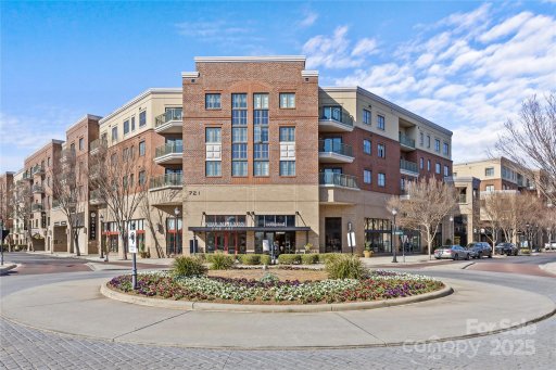 721 Governor Morrison Street 408