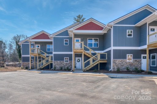 143 Carver Street 13