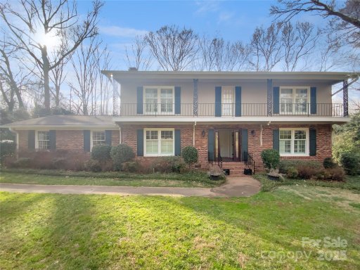 6813 Linda Lake Drive