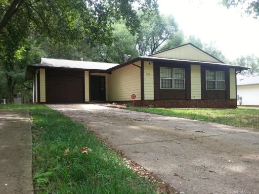 3328 Cross Winds Road