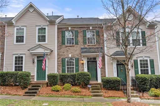 6936 Colonial Garden Drive