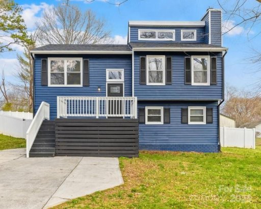 220 King George Lane