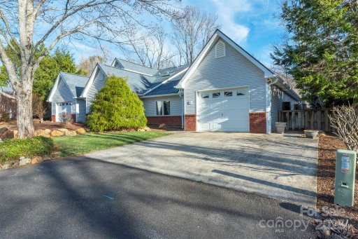 9 Village Parkway