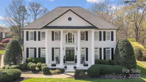 8634 Woodmere Crossing Lane