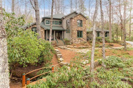212 Shadybrook Trail