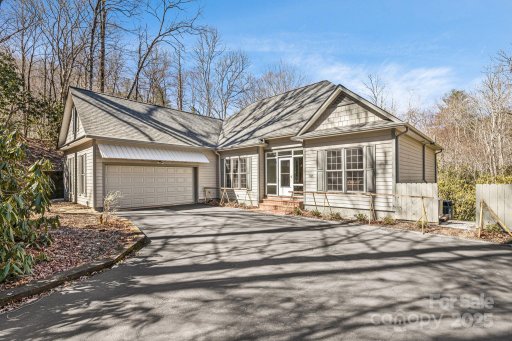 1123 Campbell Drive