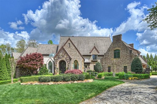 1012 Clover Crest Lane