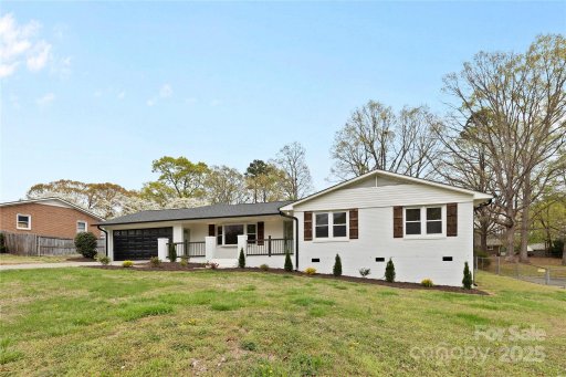 121 Tanglewood Drive
