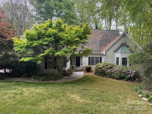 3011 Lakewood Edge Drive