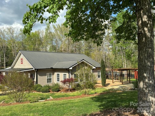 179 Tomahawk Lane