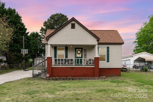 557 Hunter Avenue