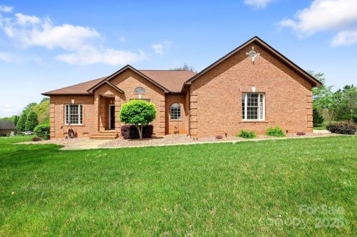 121 Capstone Court