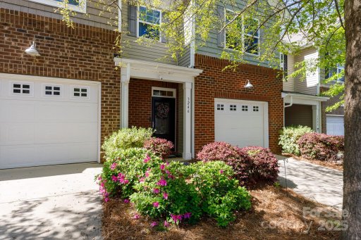 3246 Yarmouth Lane