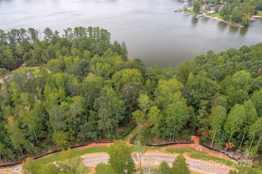 818 Lakeforest Lane 6